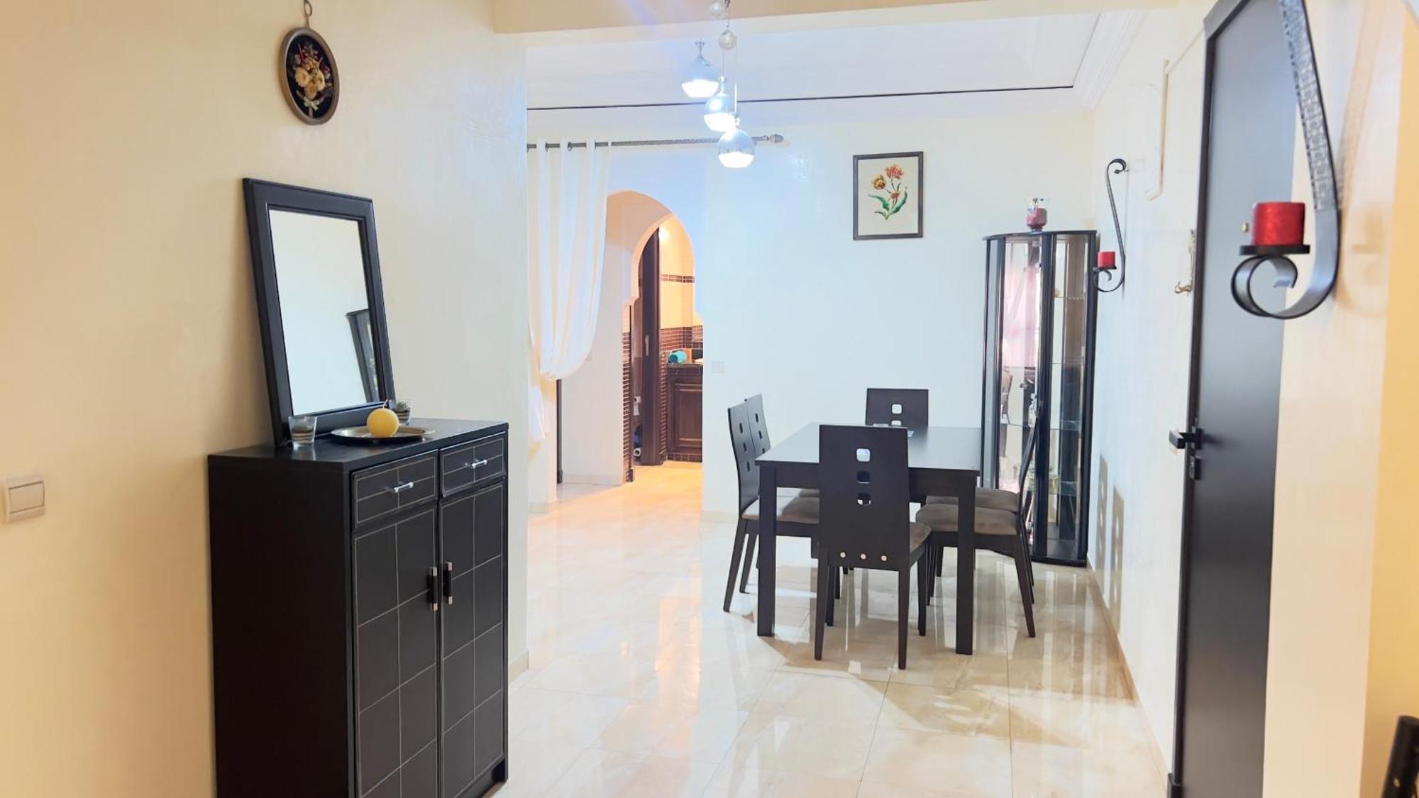 Magnifique Appartement Spacieux Confort Propre Familial 2 Chambres Salon Et Salle A Manger A 20Mn A Pied De Place Jemaa El Fina 4 Piscines Dans Espace De Golf A 12 Mn En Voitures L Entree Est Gratuit Pour La Clientele Ouvert Entre 10H Et 20H Marrakesh Buitenkant foto