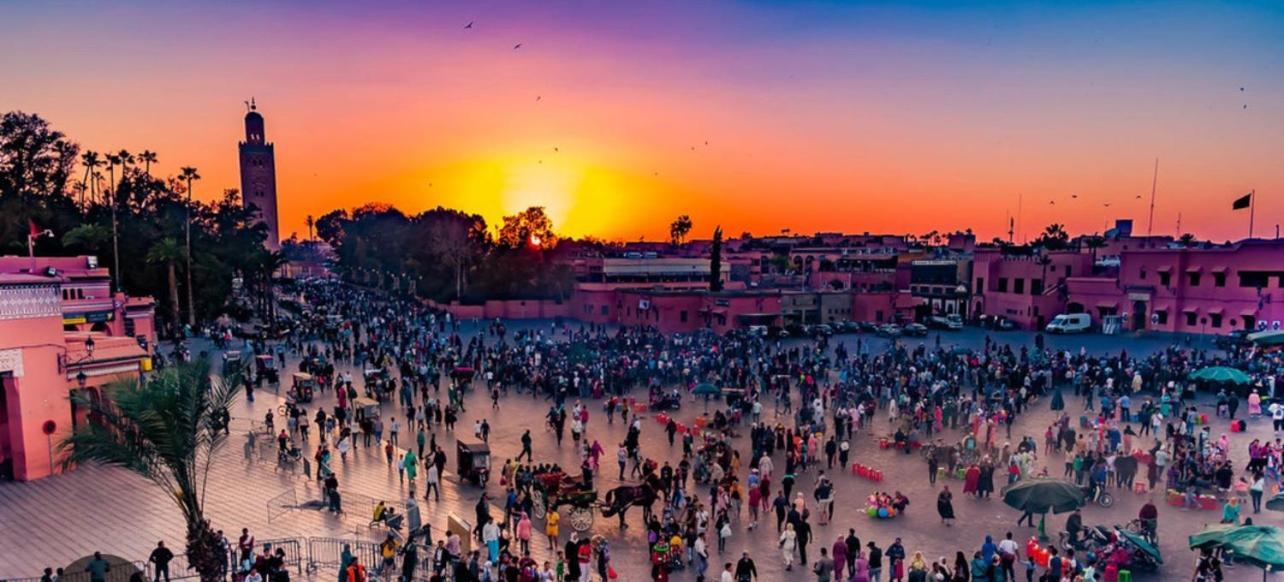 Magnifique Appartement Spacieux Confort Propre Familial 2 Chambres Salon Et Salle A Manger A 20Mn A Pied De Place Jemaa El Fina 4 Piscines Dans Espace De Golf A 12 Mn En Voitures L Entree Est Gratuit Pour La Clientele Ouvert Entre 10H Et 20H Marrakesh Buitenkant foto